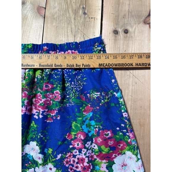 Alya Women's Blue Floral multi color mini skirt. Elastic Waist. Size Small - Picture 4 of 7